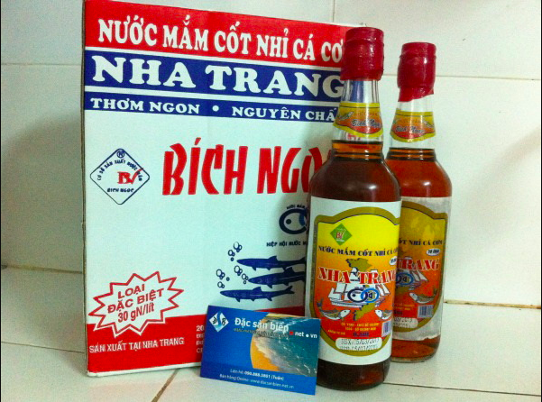 nước mắm cốt nhĩ cá cơm truyền thống Bích Ngọc Nha Trang - đặc sản Kim Biển