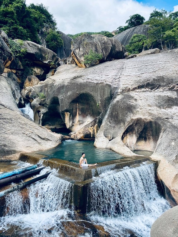 hồ Ba Bể Nha Trang - đặc sản Kim Biển