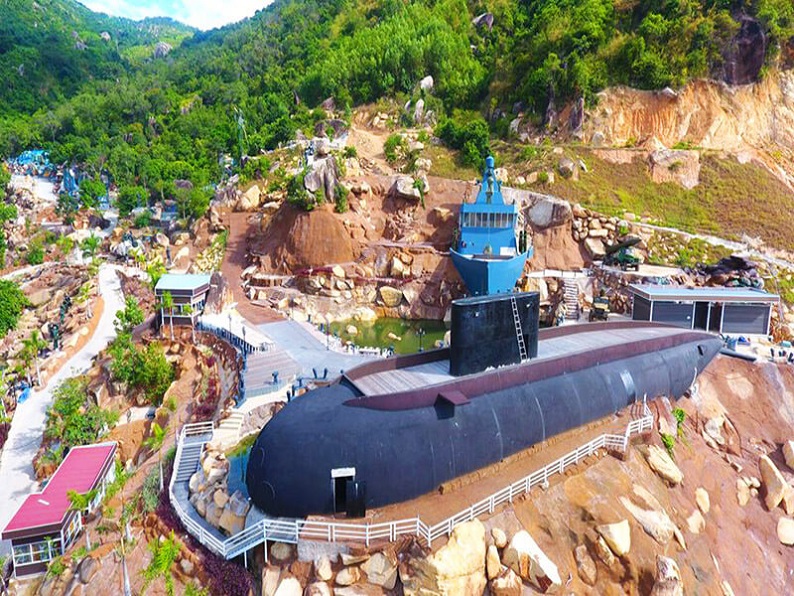 kdl tàu ngầm Nha Trang - đặc sản Kim Biển