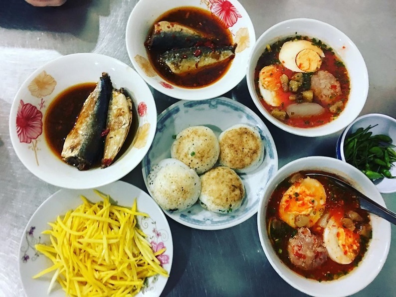 bánh căn Phan Thiết - đặc sản Kim Biển